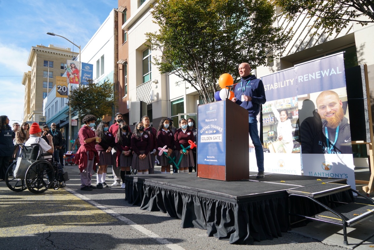 Civic Leaders to Join St. Anthony Foundation to Celebrate the Holiday Season with its 2nd Annual Giving Thanks on Golden Gate Distribution Event outside on the Golden Gate Greenway